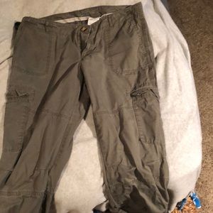 Dockers pants roll up or leave down